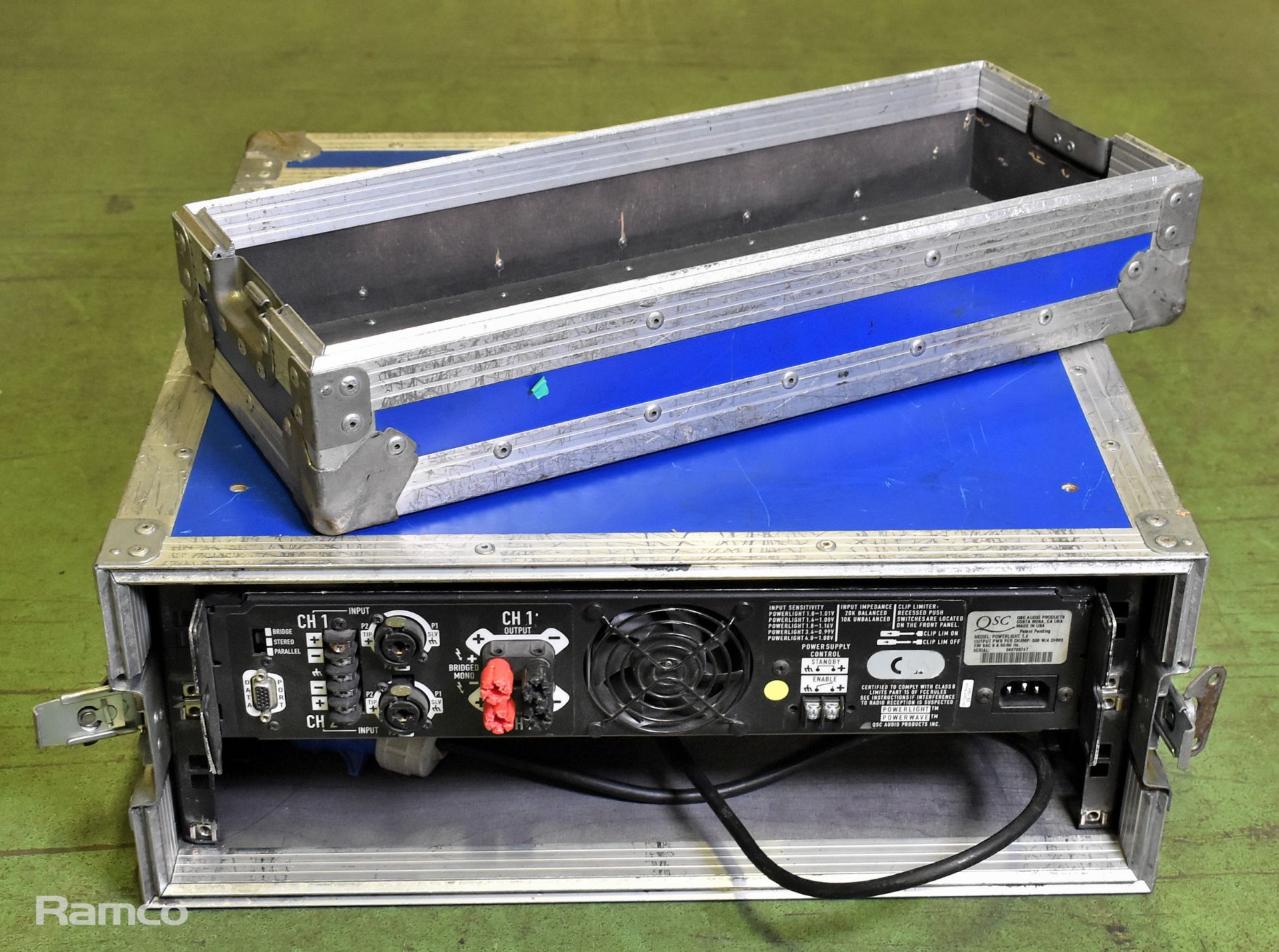 Lab Gruppen FP2600 amplifier and QSC Powerlight 1.4 amplifier in a flightcase - Image 4 of 7