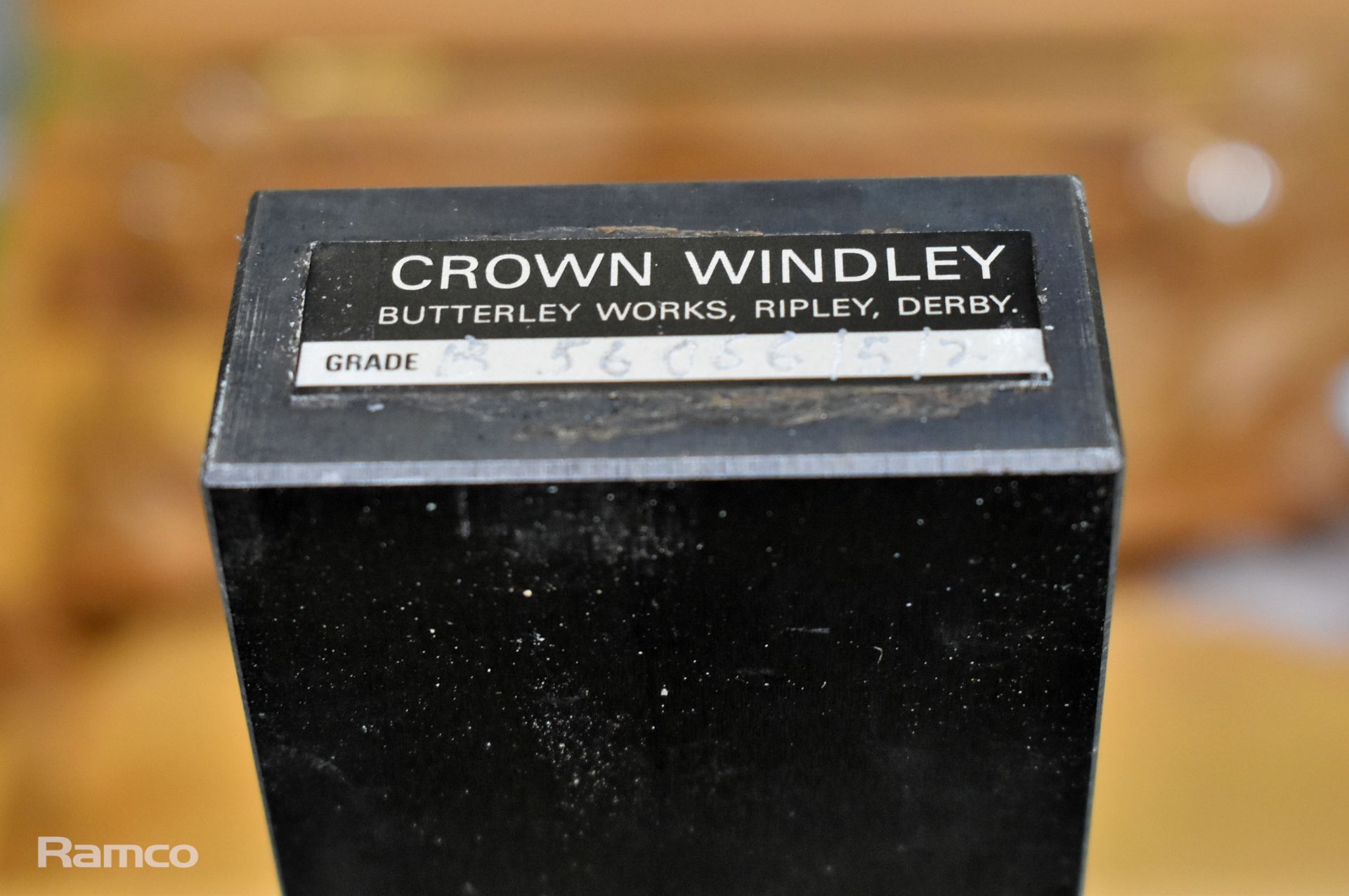 Crown Windley engineers parallels in wooden case - parallel size: 2 inchx1 inchx10 inch - Image 3 of 4