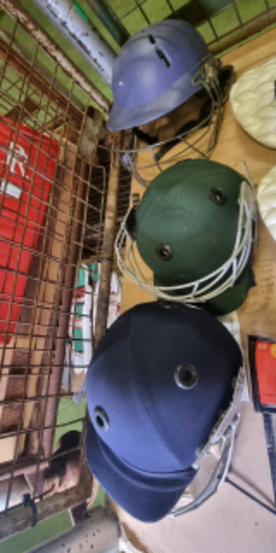 Albion cricket helmet, size 3 - 5, County green cricket helmet, Hunt County blue cricket helmet - Bild 2 aus 6