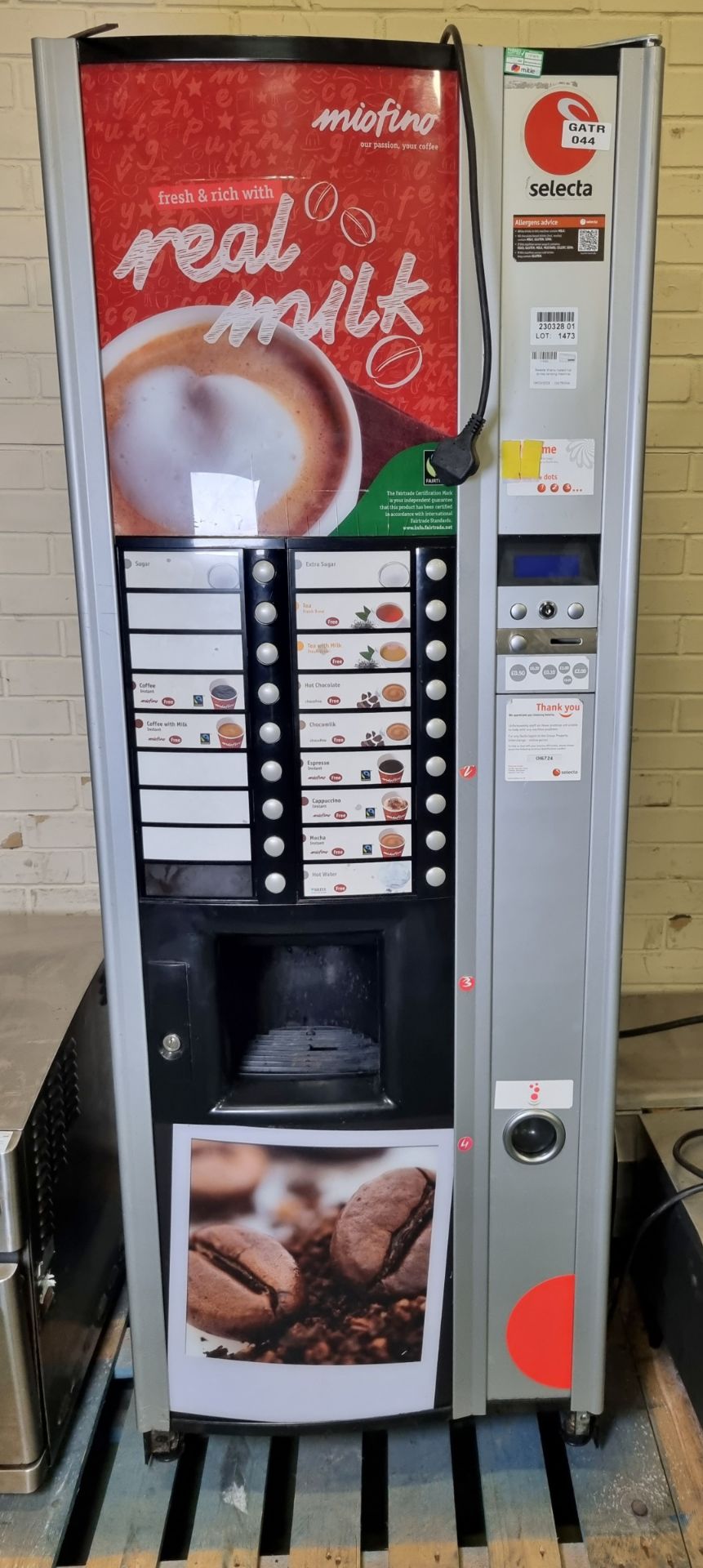Selecta Milano instant hot drinks vending machine - 660mm W