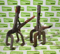 2x Lever wrenches