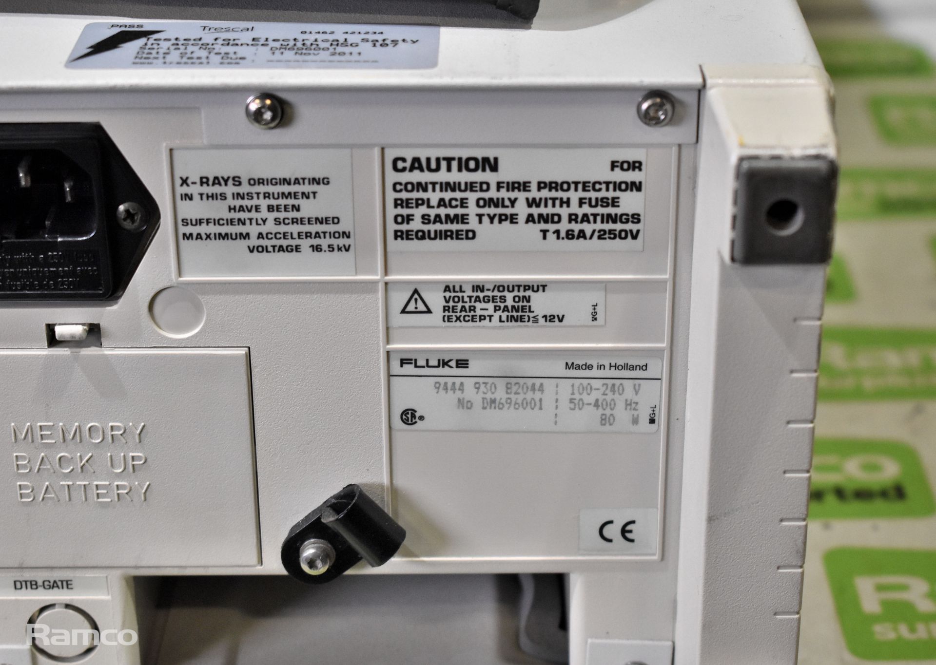 Fluke PM3082 100MHz Oscilloscope with bag - Image 4 of 4