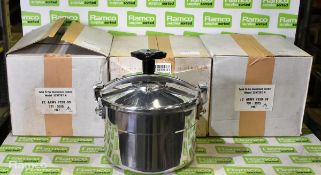 3x Tefal 6 ltr aluminium pressure cookers