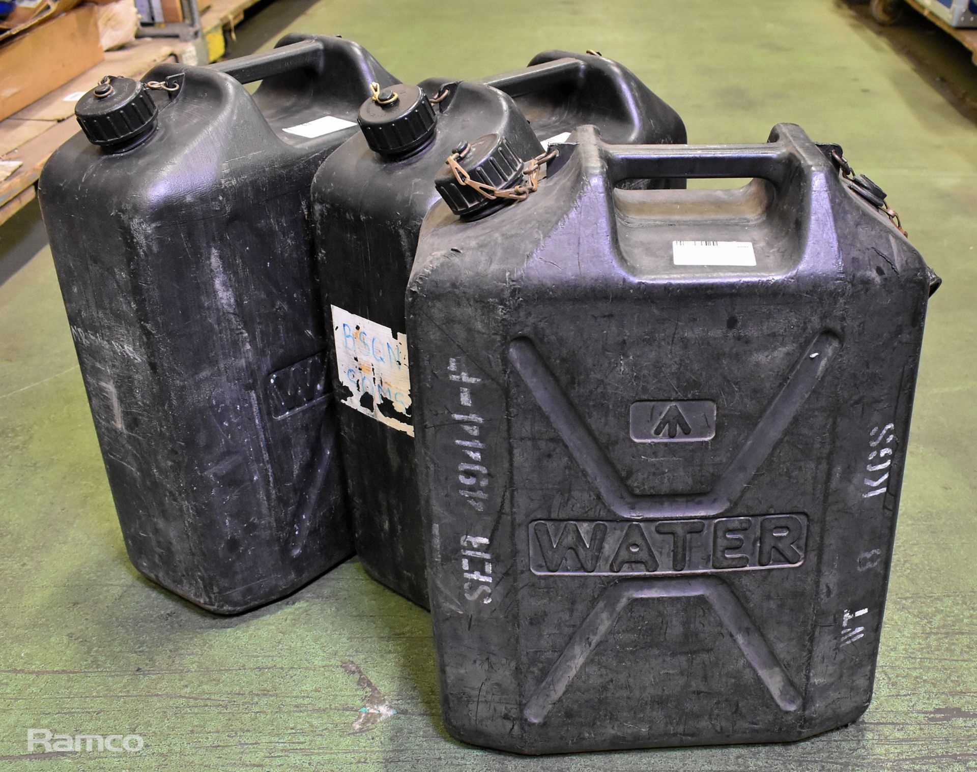 3x Black 20 litre Jerry cans - Image 2 of 3