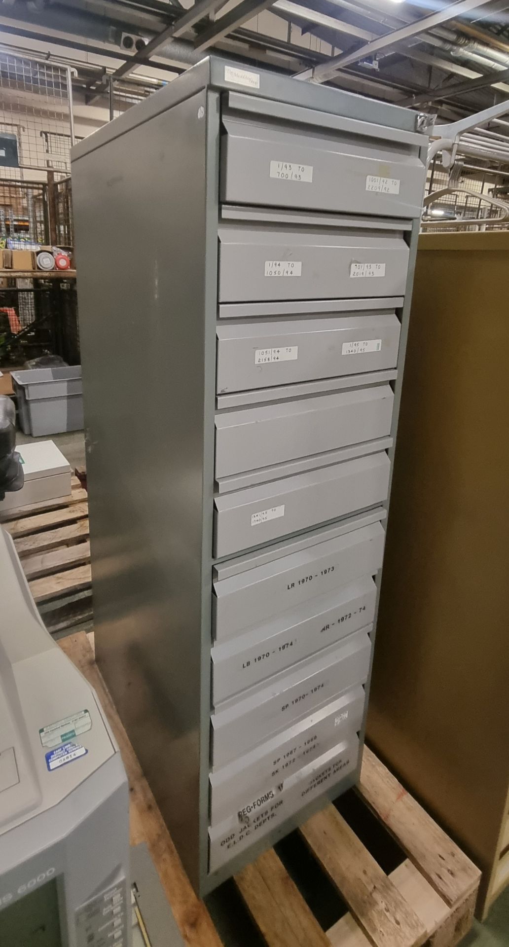 10 drawer filing cabinet - 65 x 40 x 133cm - Image 2 of 3