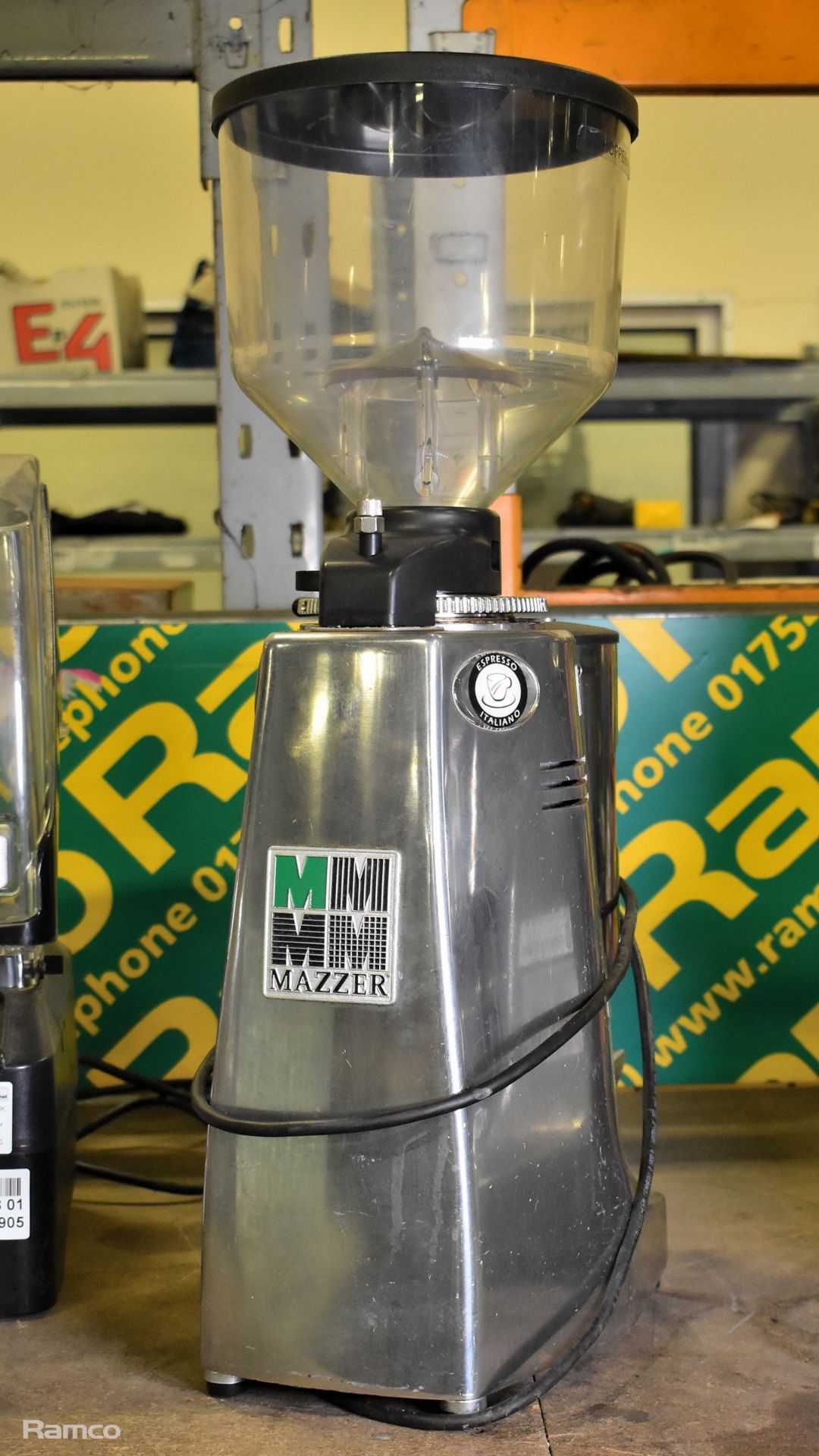 Mazzer Luigi Major Aut coffee grinder - 230/240V - L40 x W23 x H62cm - Image 4 of 5