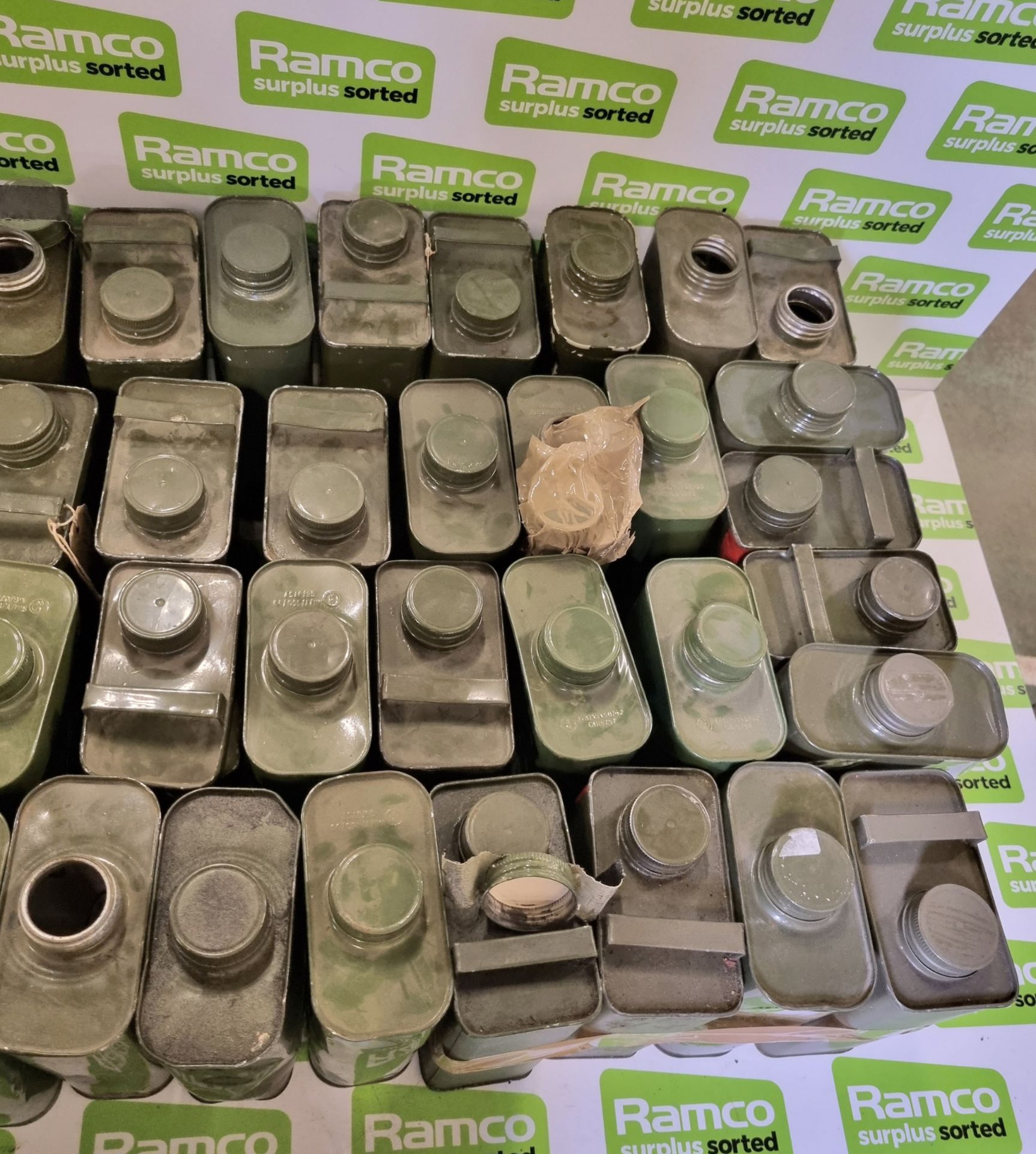 55x 1 litre screw cap containers in olive drab - Image 5 of 5