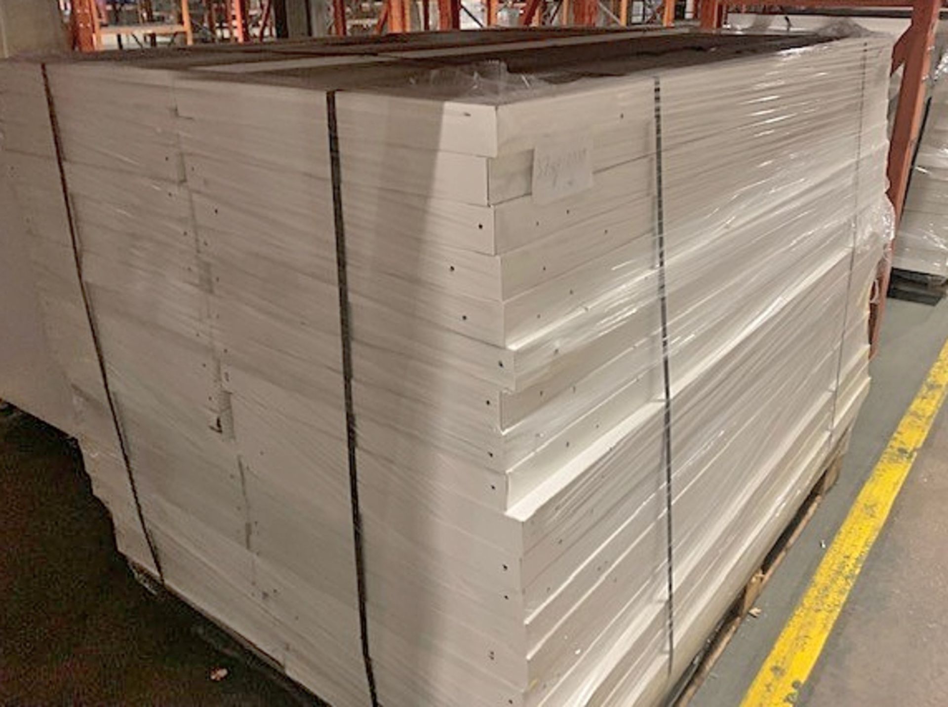 18x pallet spaces of white bed bay (chipboard) - 1470mm x 495mm - estimated qty 350 pieces - Image 2 of 2