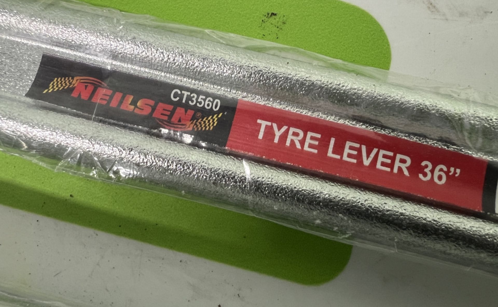 4x Neilsen 36 inch tyre levers - CT3560 - Image 4 of 4