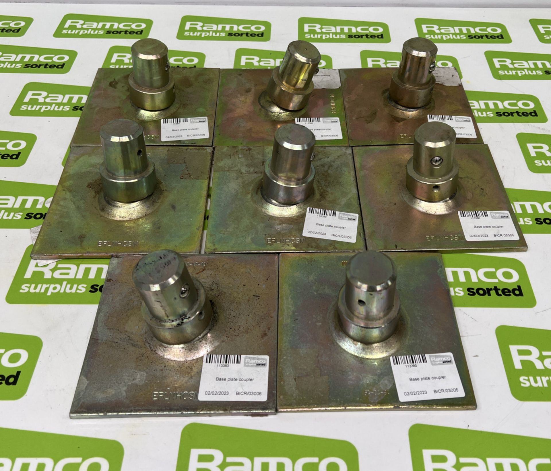 8x Base plate couplers