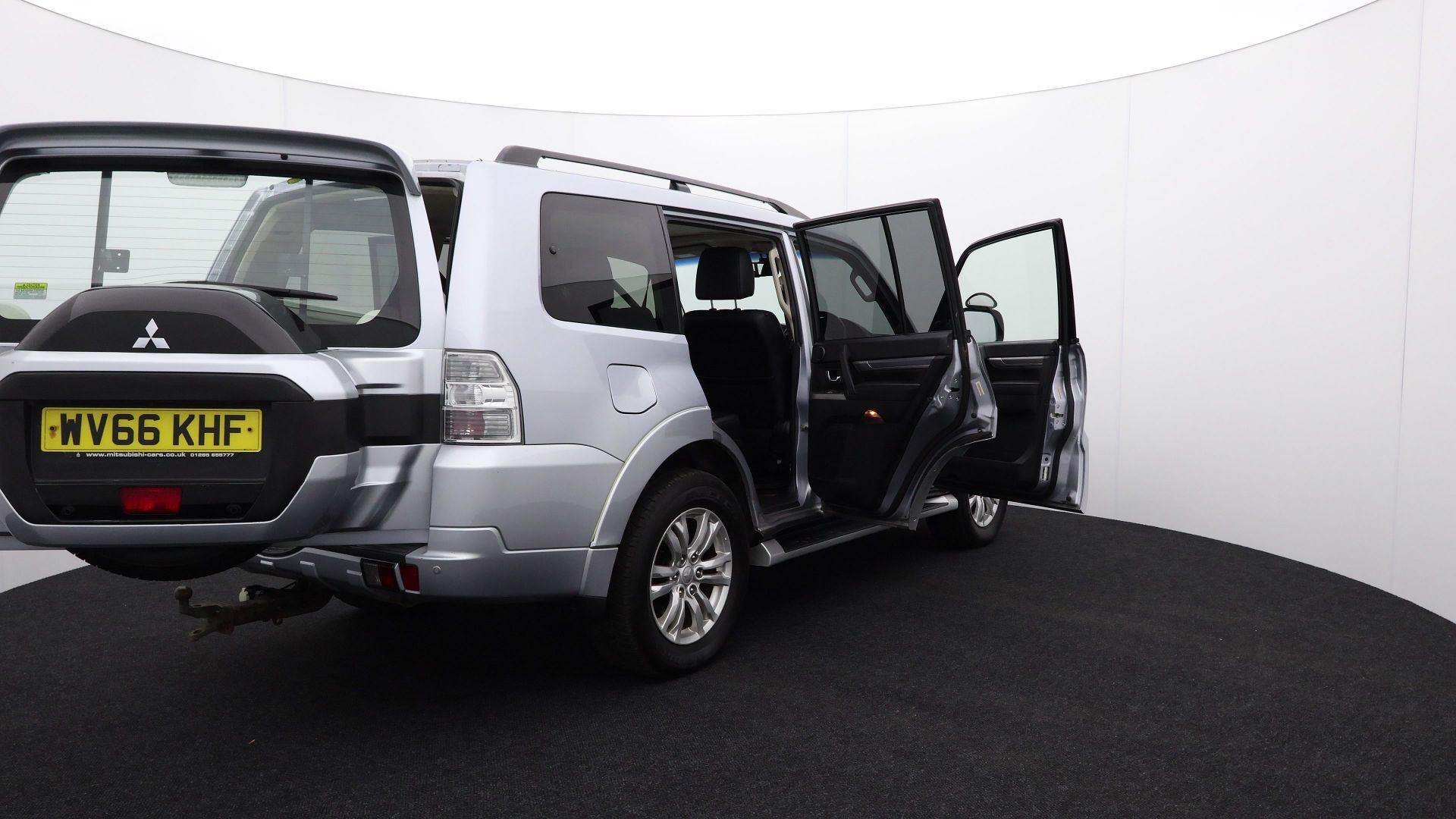 WV66 KHF - Mitsubishi Shogun, Diesel, Silver, 2017 - Image 36 of 46