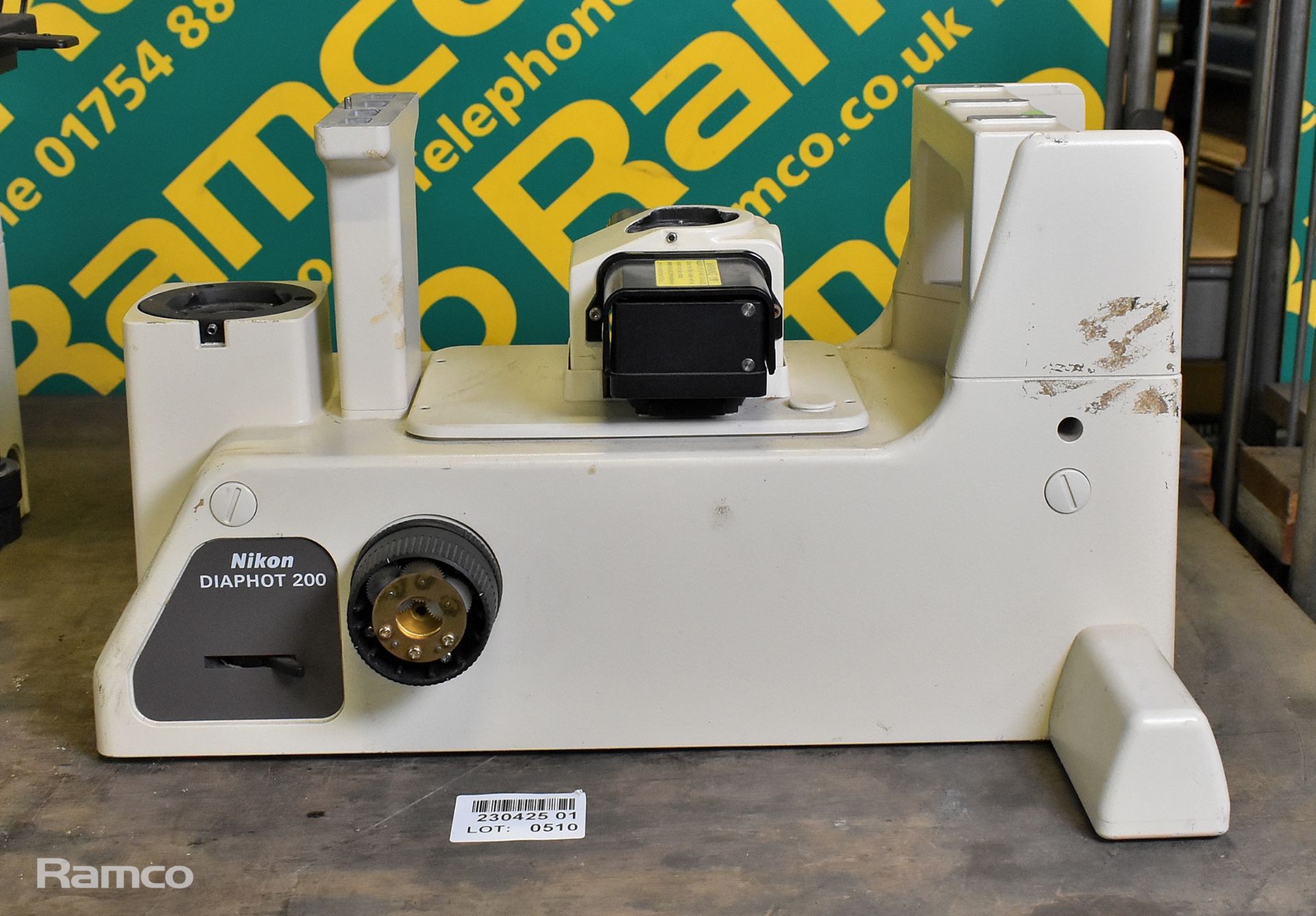 Nikon Diaphot 200 microscope unit with spare base unit - Image 6 of 14