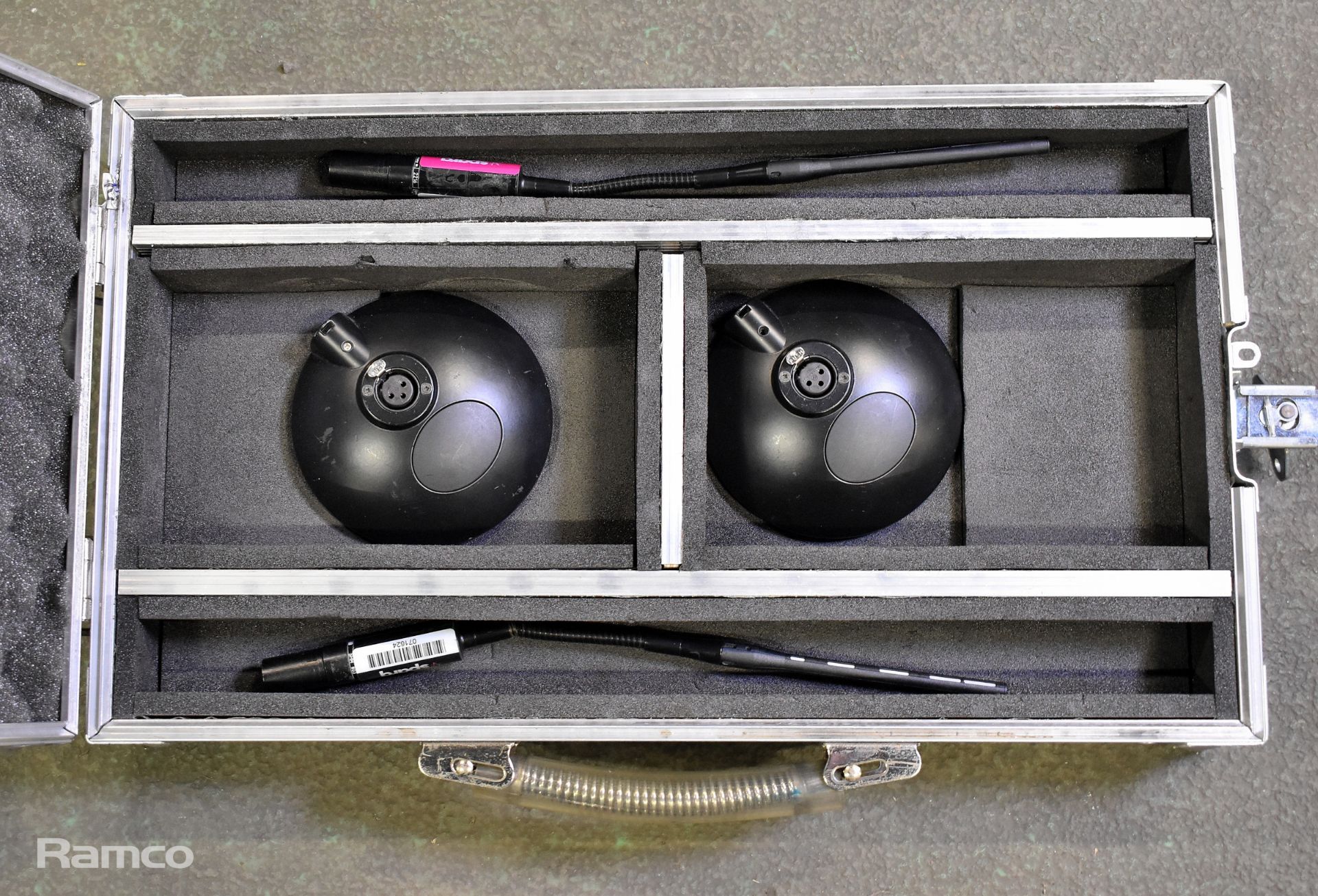 2x Beyerdynamic SHM 803 lectern microphones with base plates in flightcase - 55 x 32 x 15cm - Image 2 of 5
