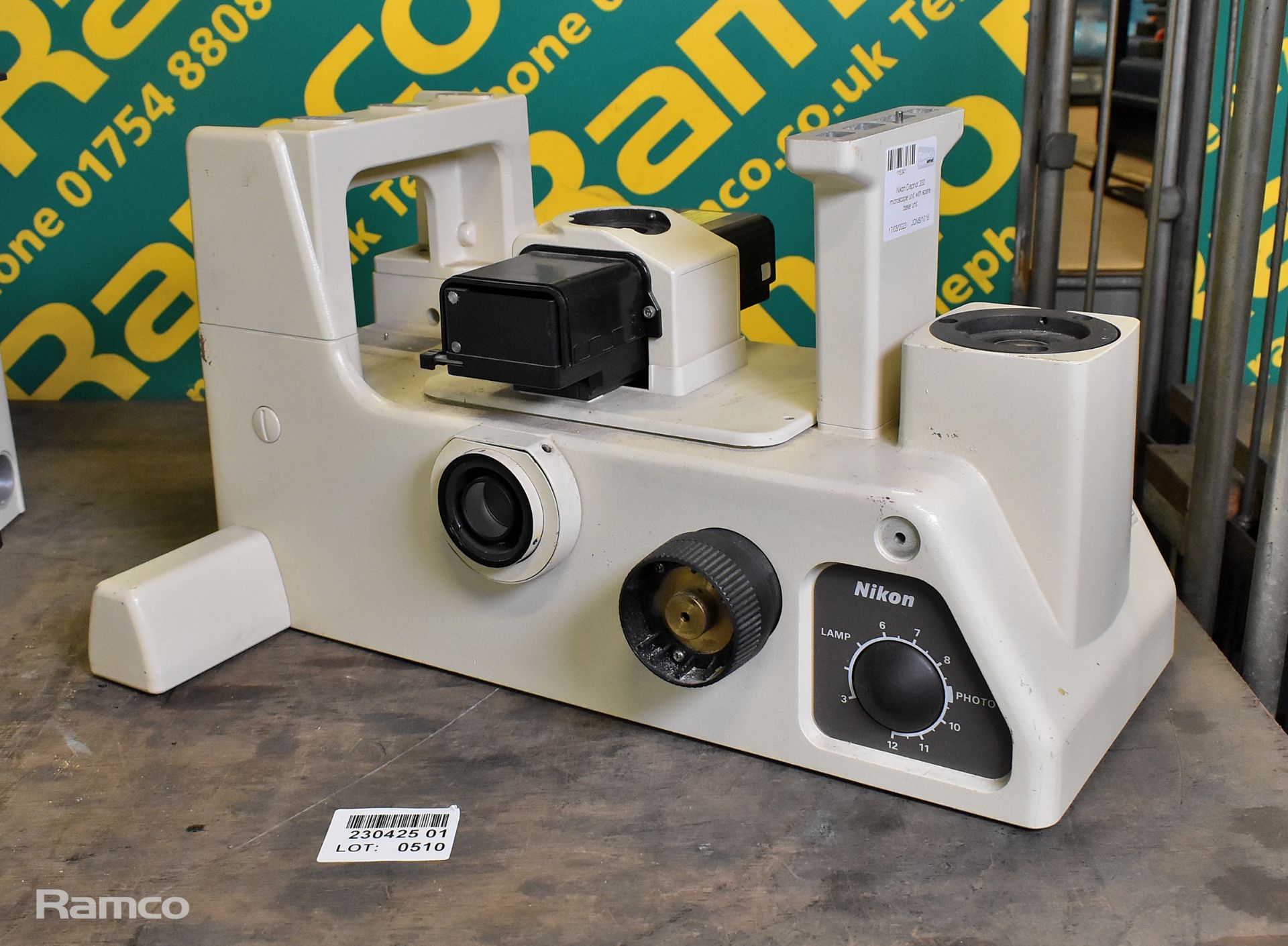 Nikon Diaphot 200 microscope unit with spare base unit - Image 3 of 14
