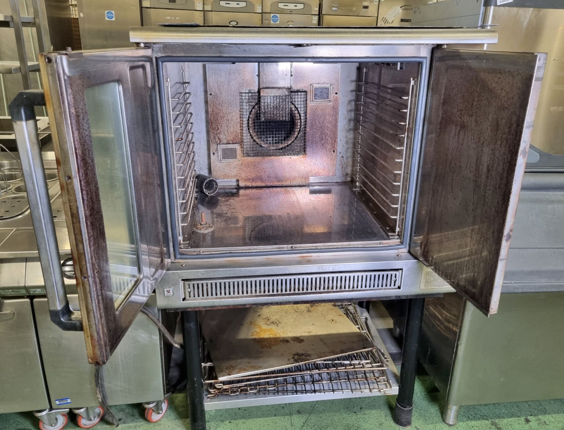 Falcon 80 gas convection oven with stand - 100 x 100 x 153cm - Image 3 of 4