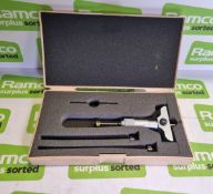 Mitutoyo depth micrometer - interchangeable rods - with case