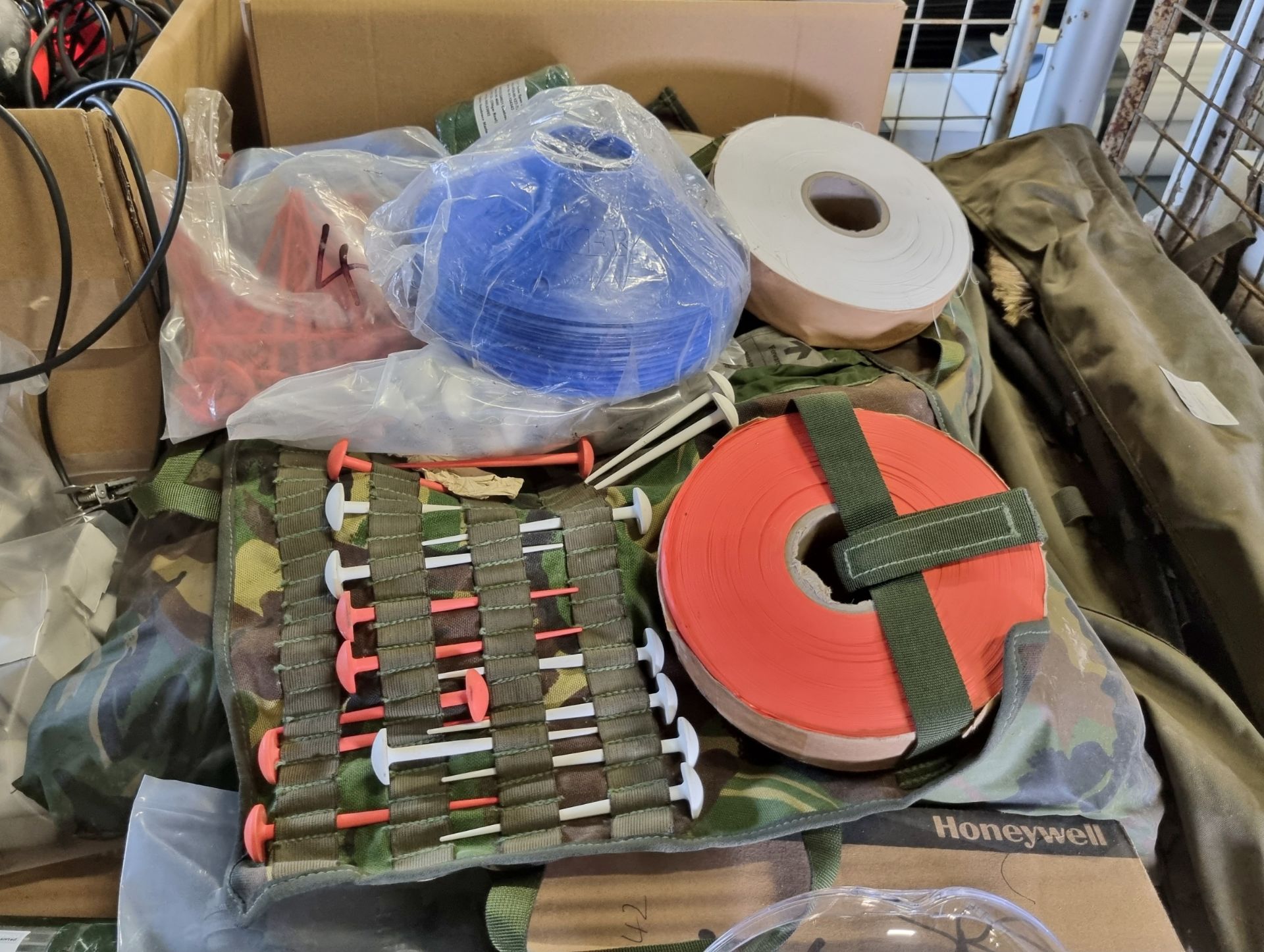 2x Decontamination apparatus conversion kits, Special electrical cable connector - Image 4 of 7