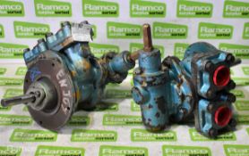 2x Blue 775/31UN mechanical hydraulic pumps