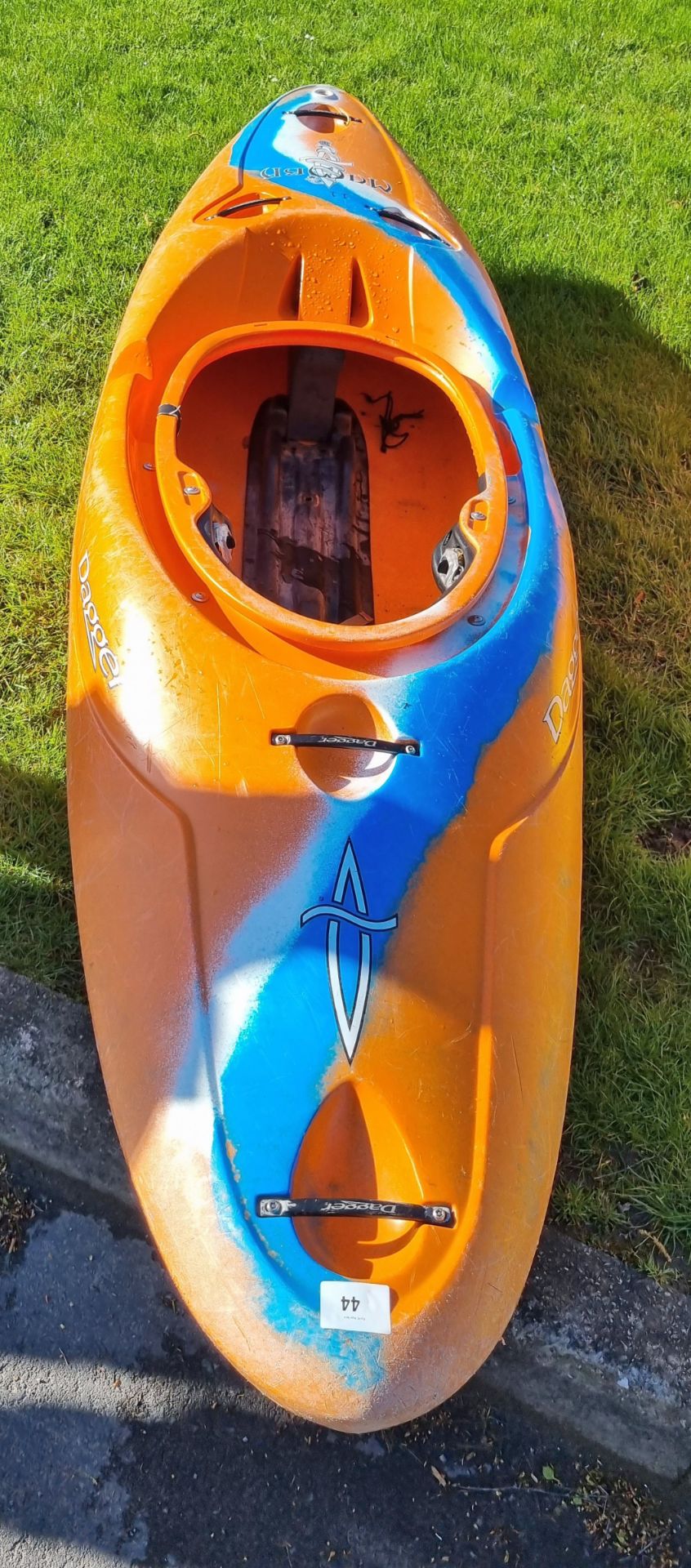 Dagger Mamba kayak/canoe - L260 x W70 x H40cm - Orange with blue white stripe - Image 2 of 6