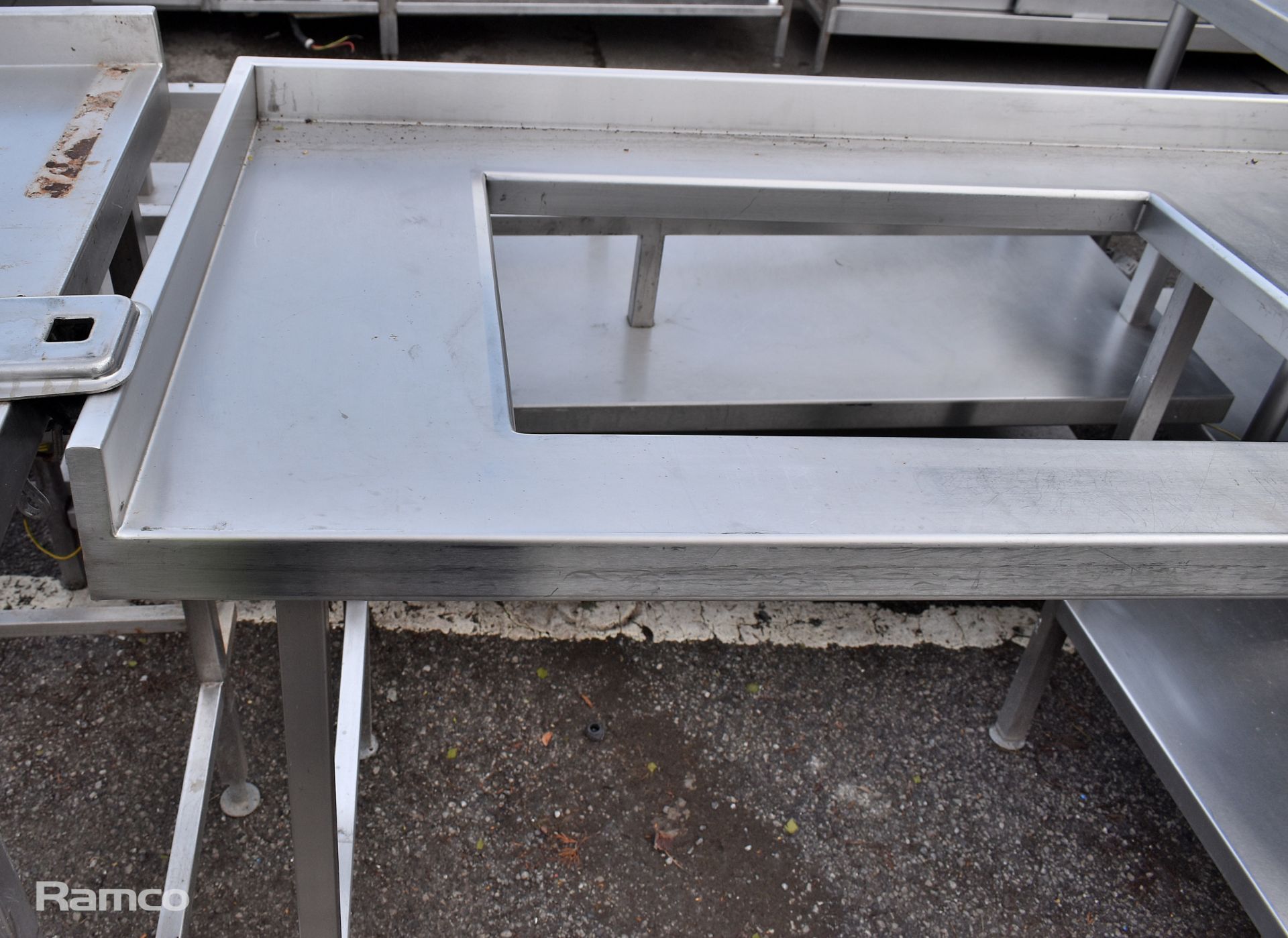 Stainless steel table with bottom shelf and rectangular cut out - L 193 x W 70 x H 90cm - Image 3 of 4