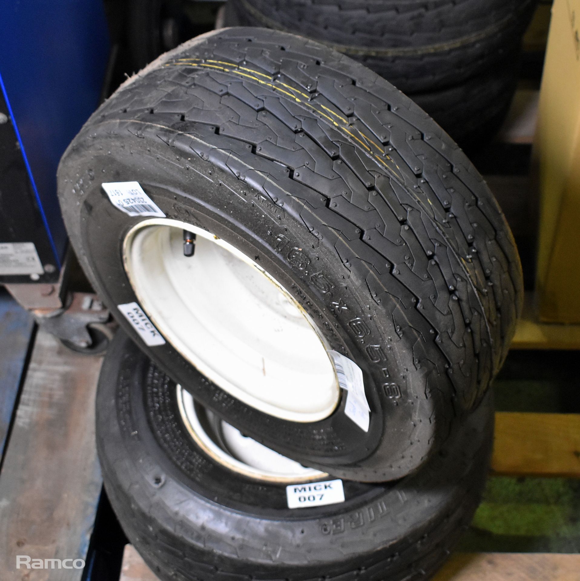 2x Deli 16.5 inch x 6.5 inch puncture proof wheels & tyres - Image 4 of 5
