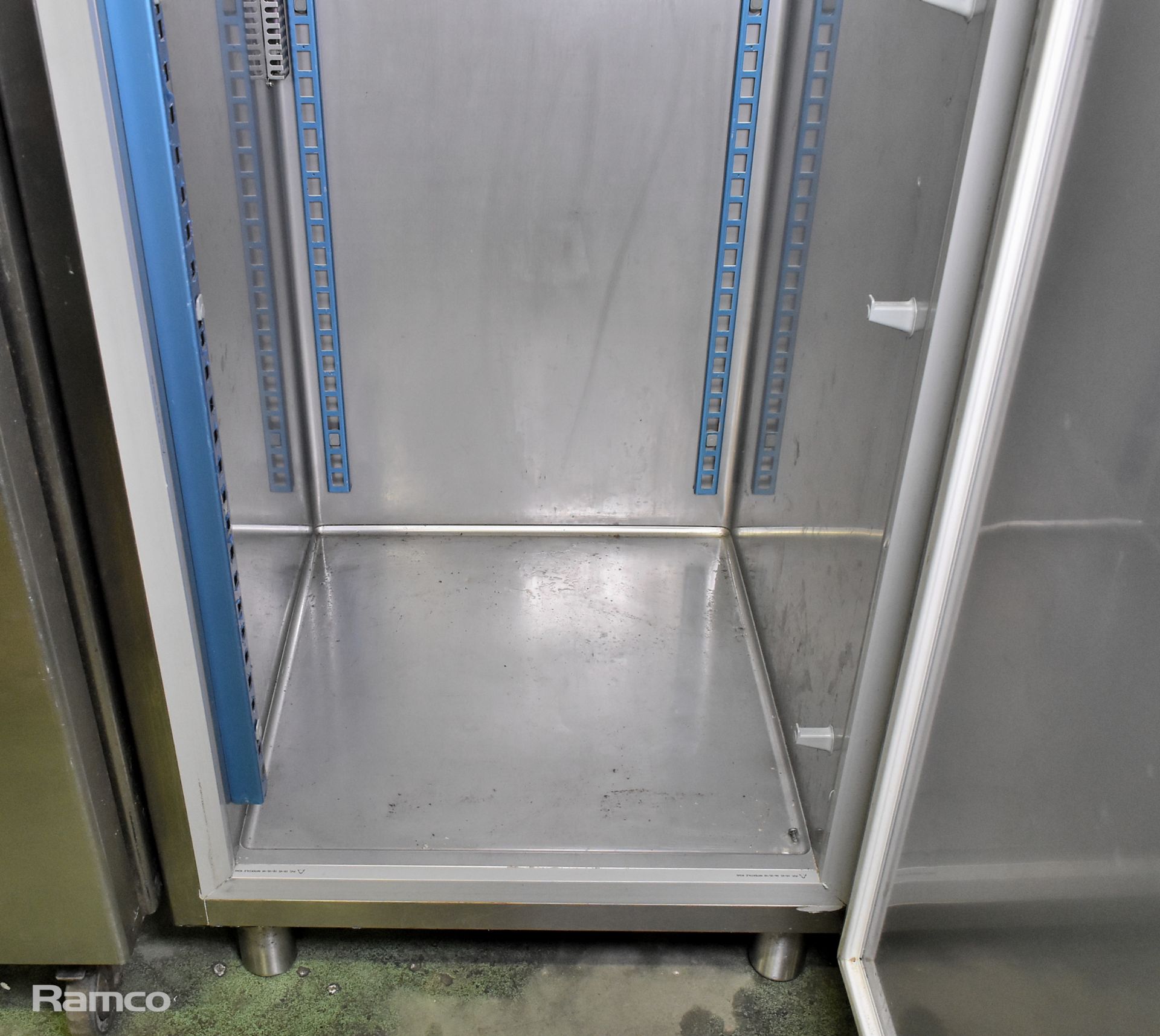 Electrolux RH06RD1F Stainless steel, single, upright freezer - W 750 x D 795 x H 2075mm - Image 3 of 6