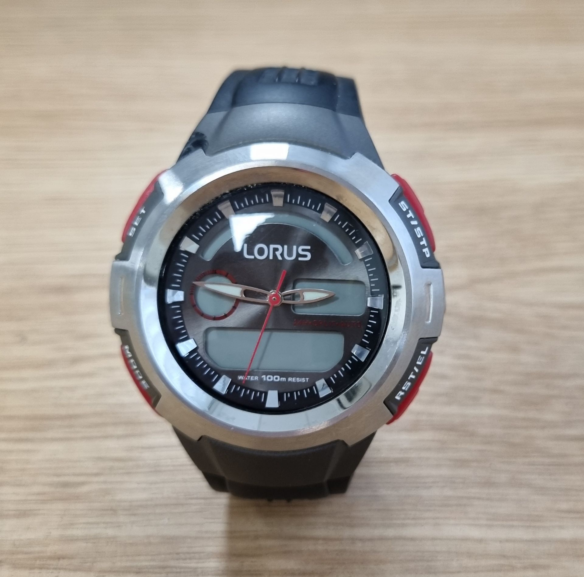 Lorus Z012-X001 mens dual display chronograph watch with resin strap