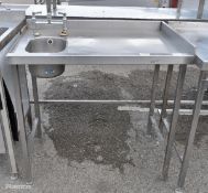 Stainless steel table with upstand and small sink bowl - dimensions: 100 x 65 x 100cm