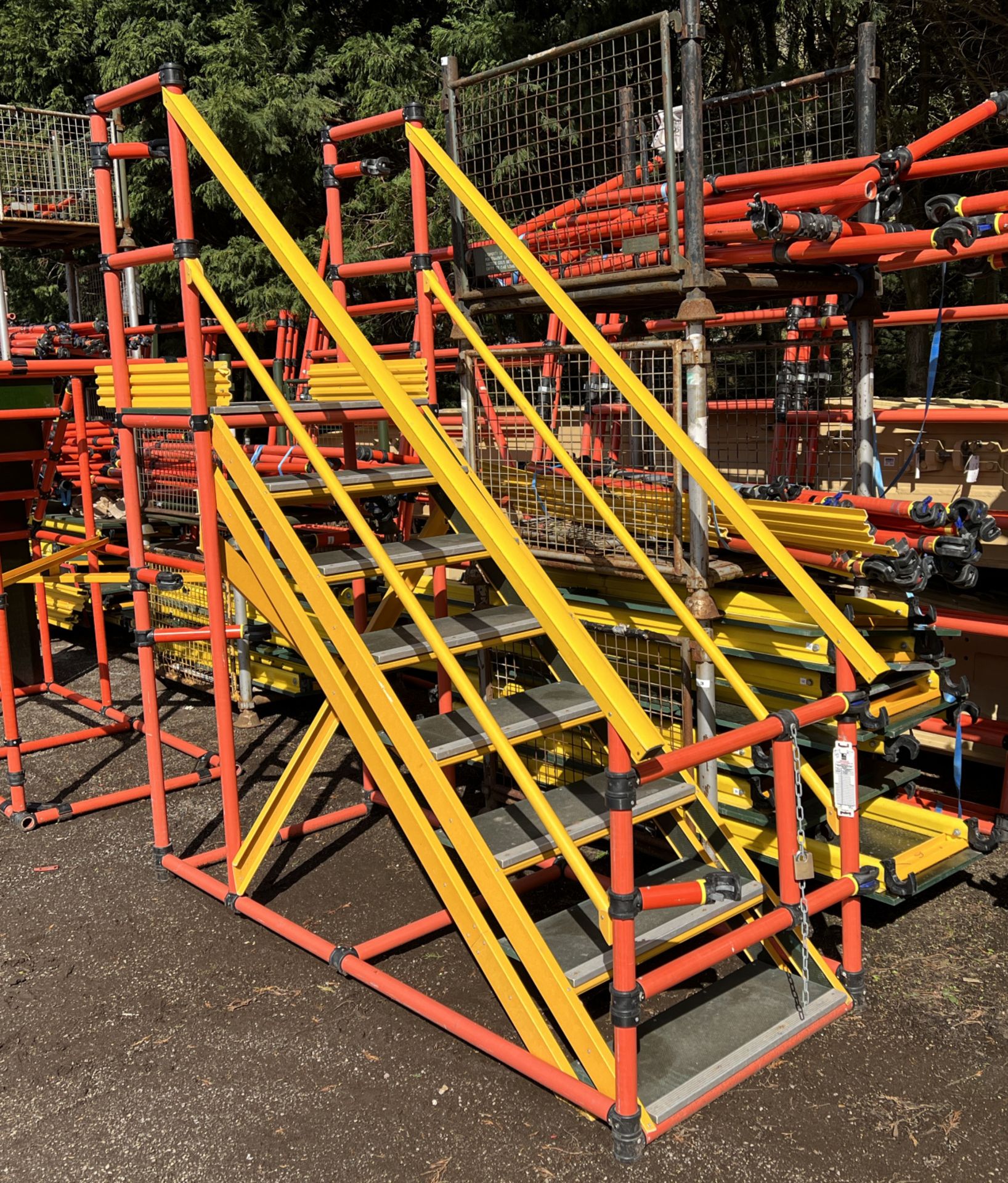 Genex Fibreglass & nylon reinforced modular platform with Ladder system - details in the description - Bild 8 aus 27