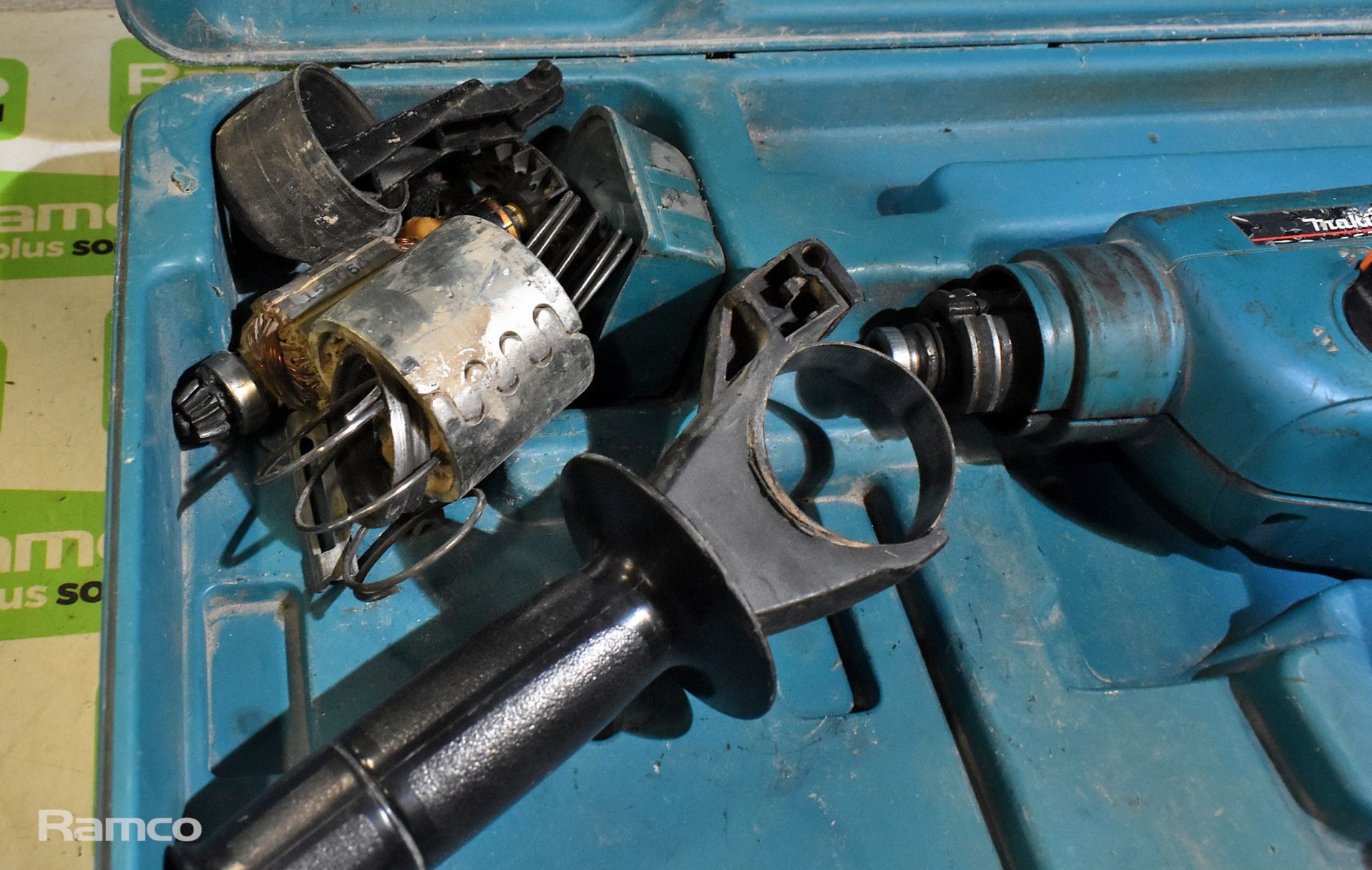 Makita BHR200 24V cordless hammer drill - SPARES OR REPAIRS - Image 3 of 5