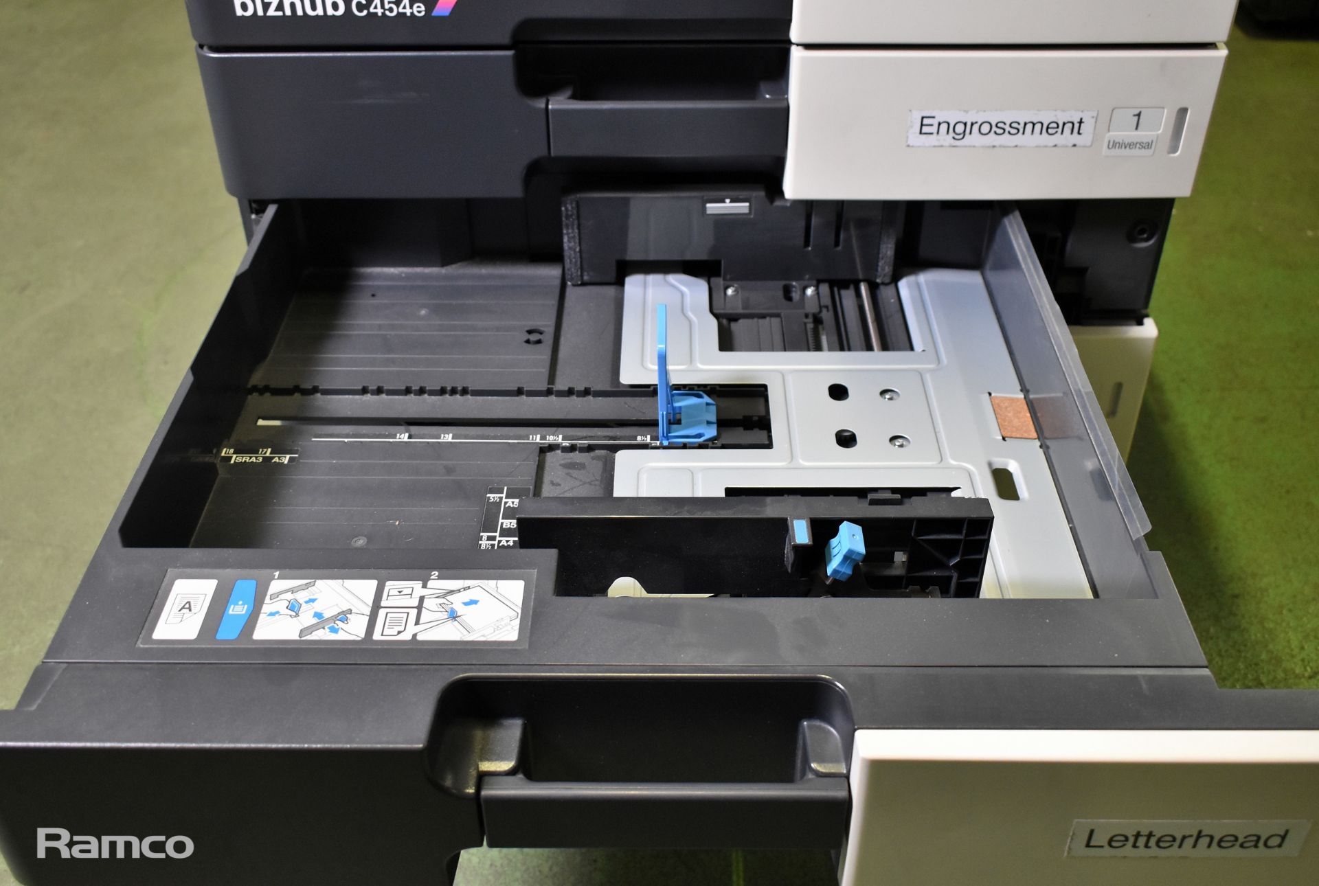 Konica Minolta Bizhub C454e A3 multifunction laser printer - H 92 x W 70 x D 62cm - Bild 3 aus 18