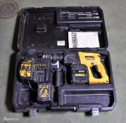 Dewalt DW004 cordless hammer drill - 24V - with case