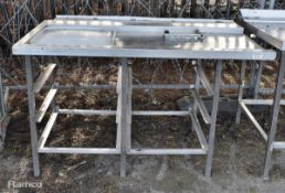 Stainless steel table section with tray inserts - 140 x 85 x 90cm