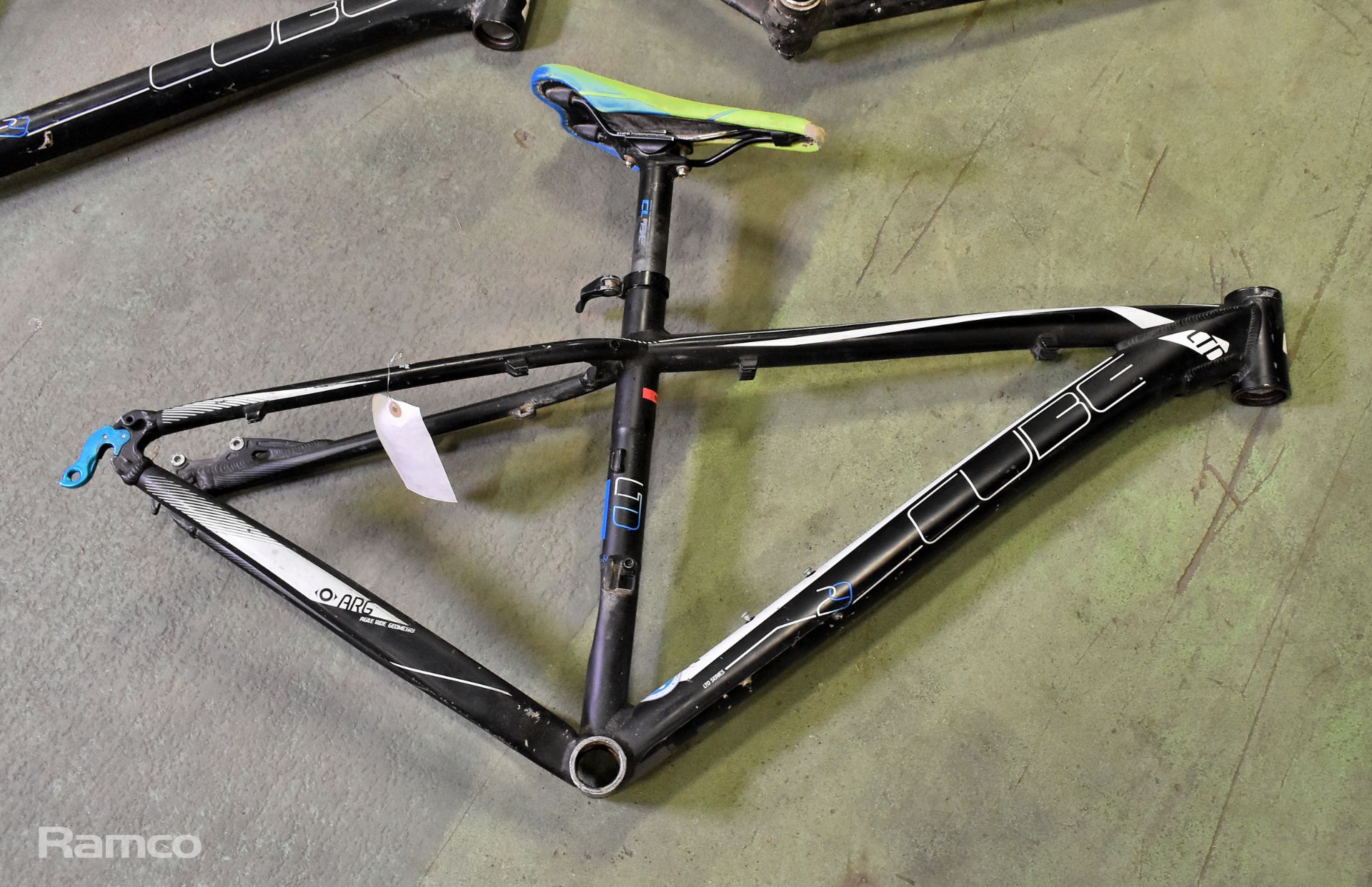 Mountain bike frames & spares - Image 35 of 35