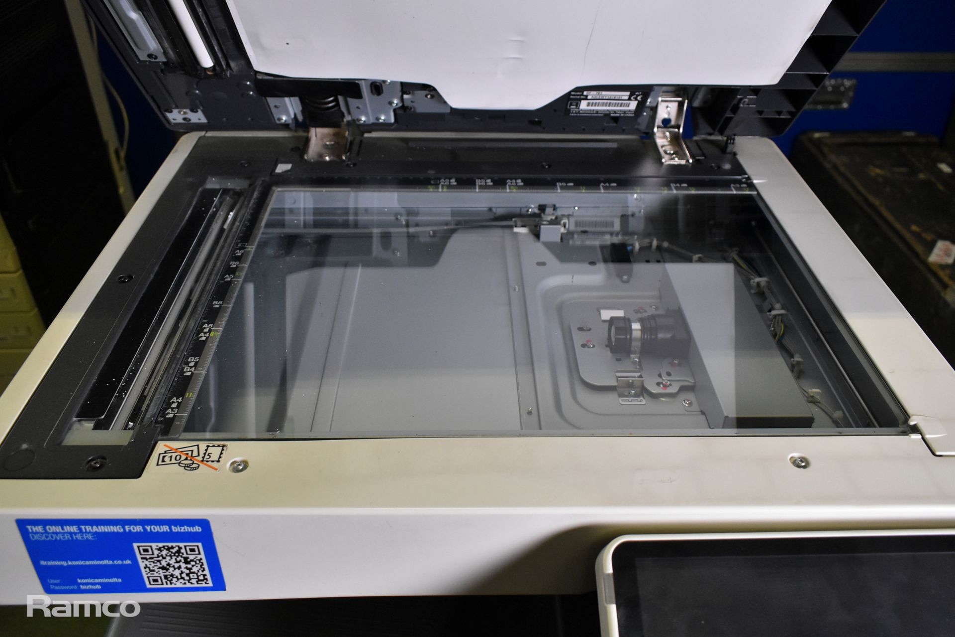 Konica Minolta Bizhub C454e A3 multifunction laser printer - H 92 x W 70 x D 62cm - Bild 16 aus 18