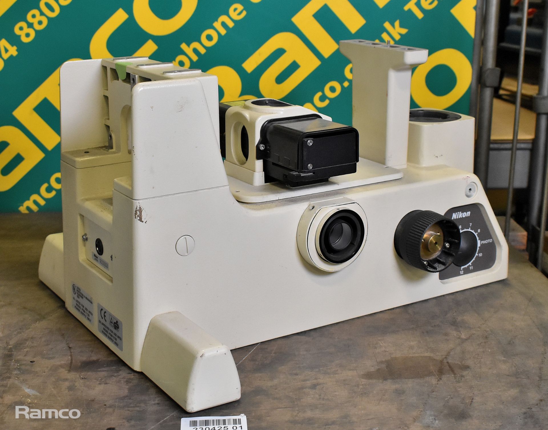 Nikon Diaphot 200 microscope unit with spare base unit - Image 4 of 14