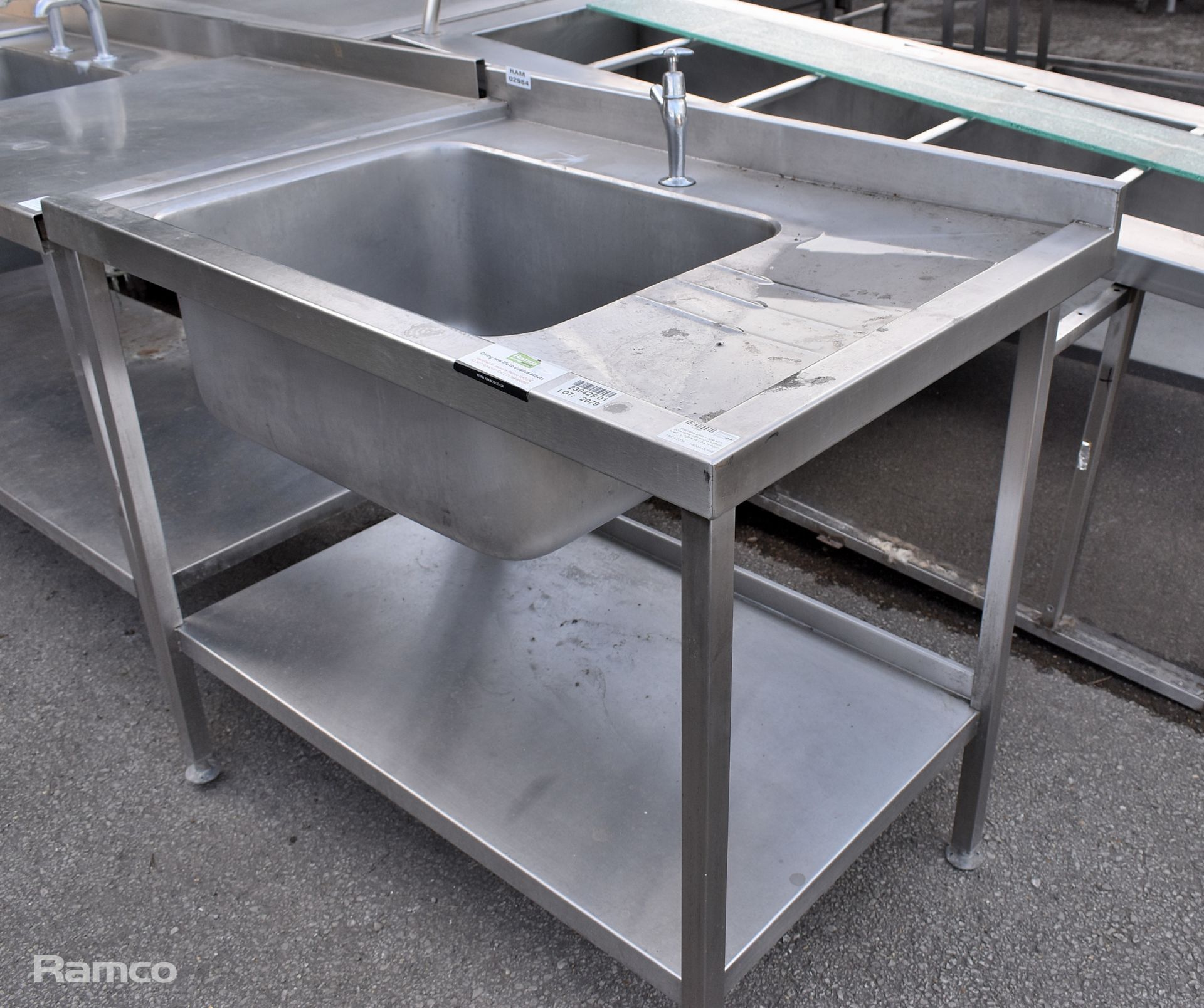 Stainless steel single sink bowl table with single bottom shelf - L 100 x W 70 x H 98cm - Bild 2 aus 5