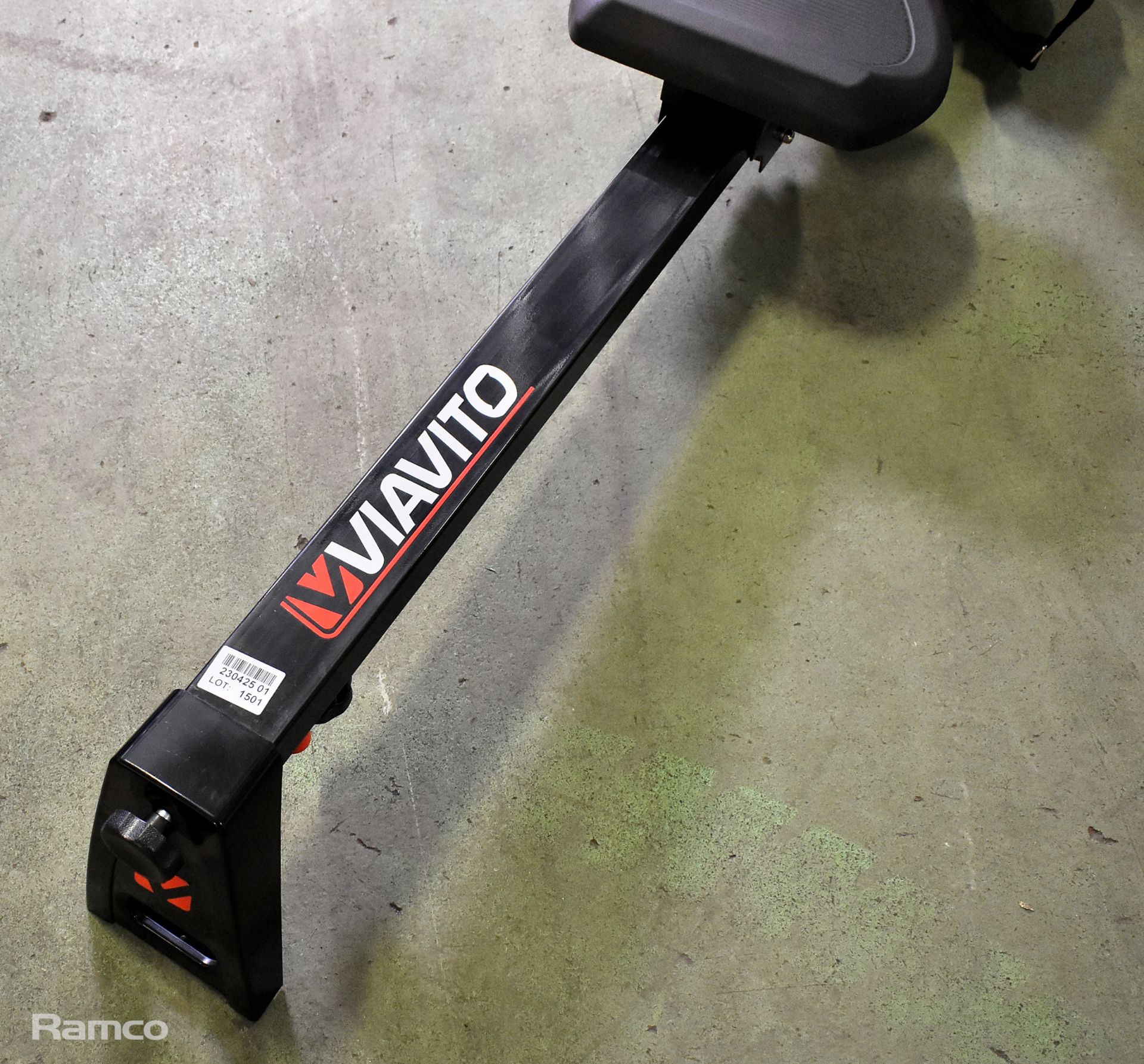 Viavito Sumi compact folding rowing machine - Image 6 of 6