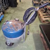 Rozone Sustainable Solutions Romess mobile brake bleeder