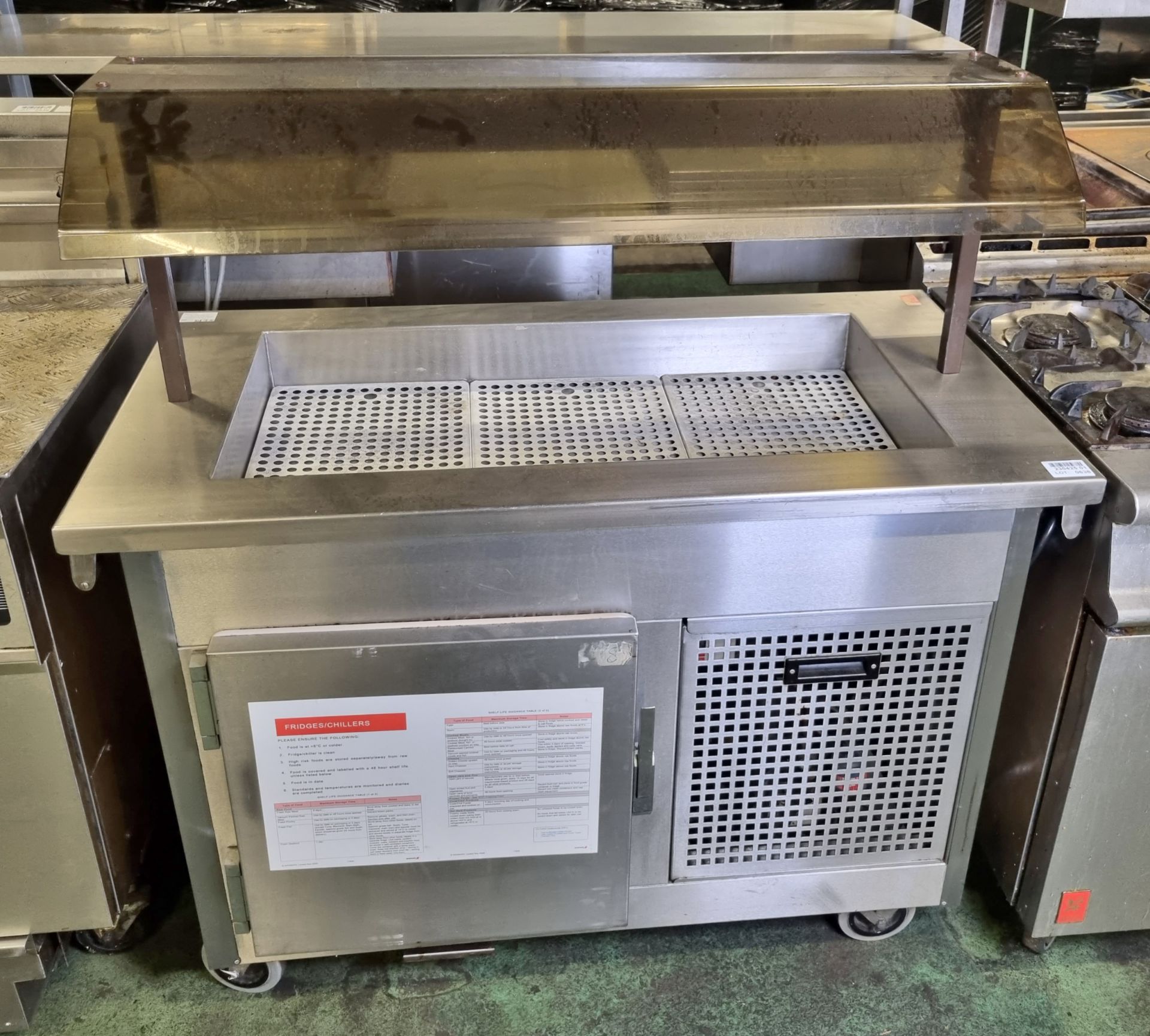 E & R Moffat Ltd U5RIG refrigerated bain marie unit with lighting gantry - L 120 x W 63.5 x H 130cm - Image 2 of 3