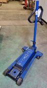 Weber WDDK20Q Hand hydraulic trolley jack 2000kg capacity - missing lifting pad