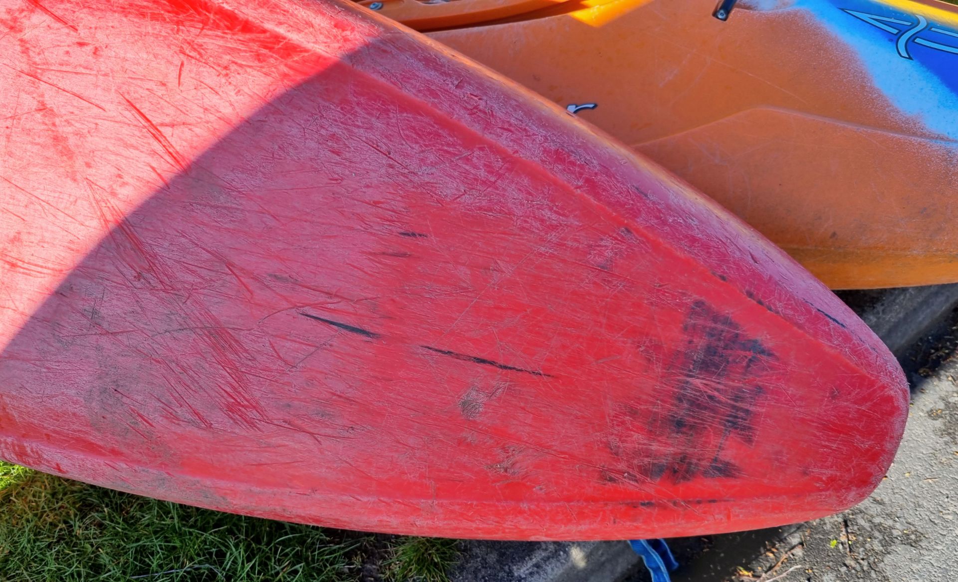 Dagger Mamba kayak/canoe - L260 x W70 x H40cm - Red - Image 6 of 6