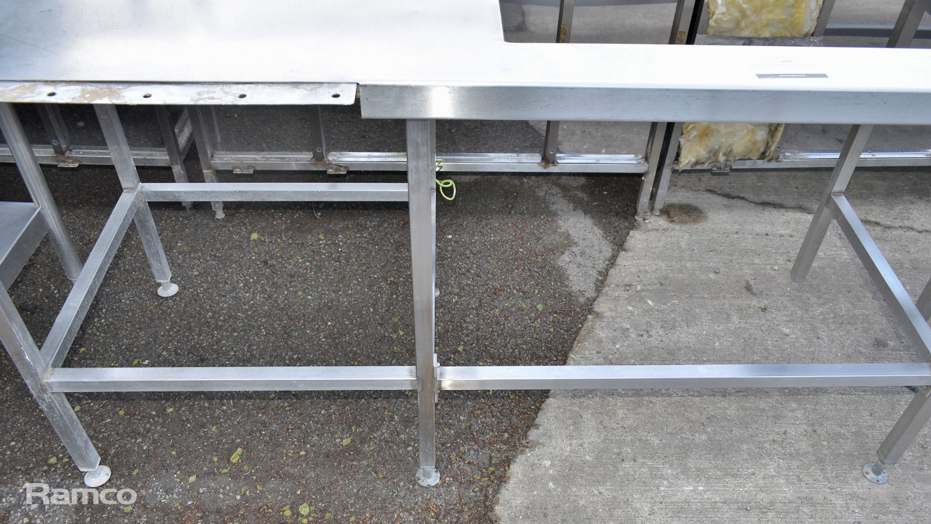 Stainless steel table with upstand and rectangular cut out - L 180 x W 70 x H 93cm - Image 4 of 4