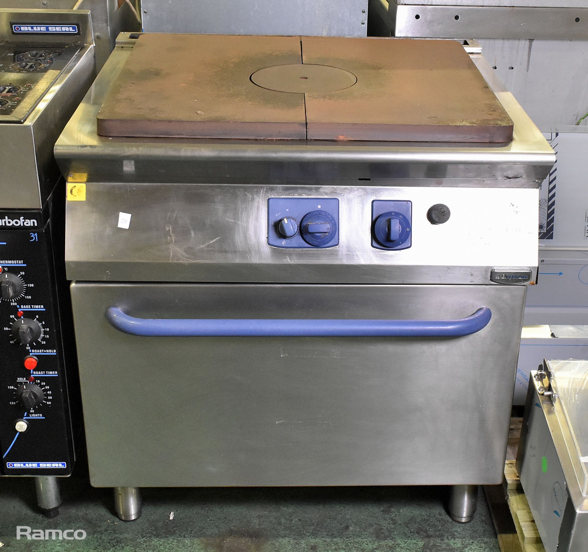 Electrolux solid top gas oven - W 800mm