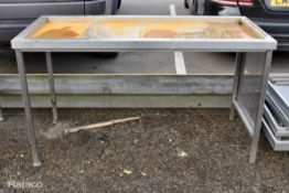 Stainless steel preparation table - 150x62x90cm