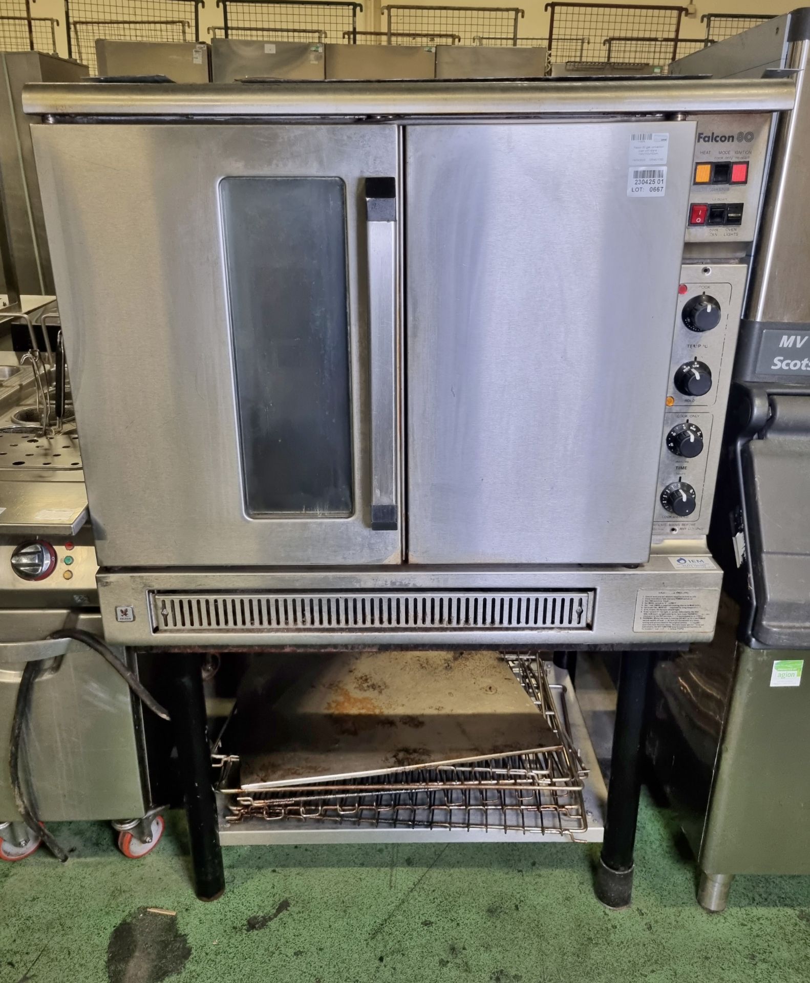 Falcon 80 gas convection oven with stand - 100 x 100 x 153cm