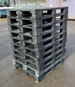 10x Plastic Pallets L 1200mm x W 1000mm x 160mm