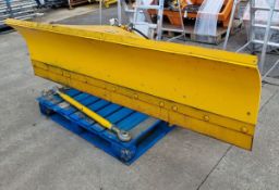 Bunce P/2 No. 70618 8FT snow plough vehicle attachment - W 2440 x D 1000 x H 800mm (approx)