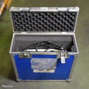 EIKI EK-305U LCD projector in flightcase