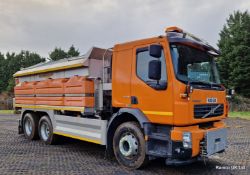 2010 (reg KU10 EUX) Volvo FE 340 6x4 with Romaquip wet gritter mount.